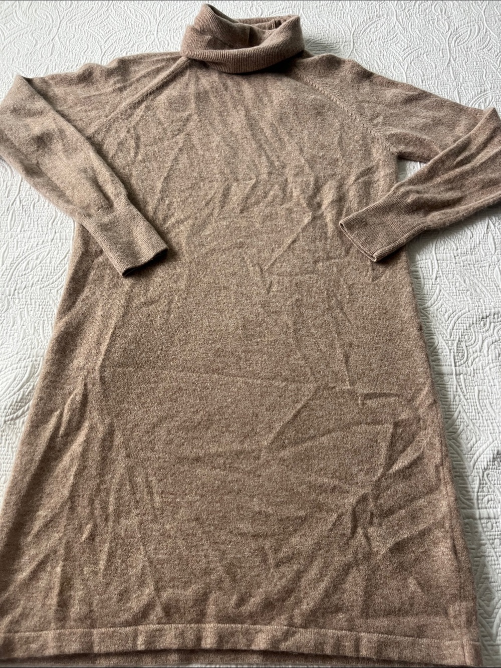 Quince 100% cashmere turtleneck sweater dress,small/medium - see measurements